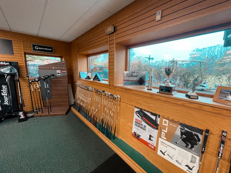 GOLF SHOP 4